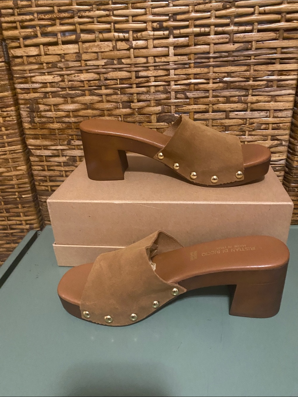 NWOT Christian Di Riccio Italy brown suede heels gold rivets sandals Shoes EU 39 - Picture 2 of 7